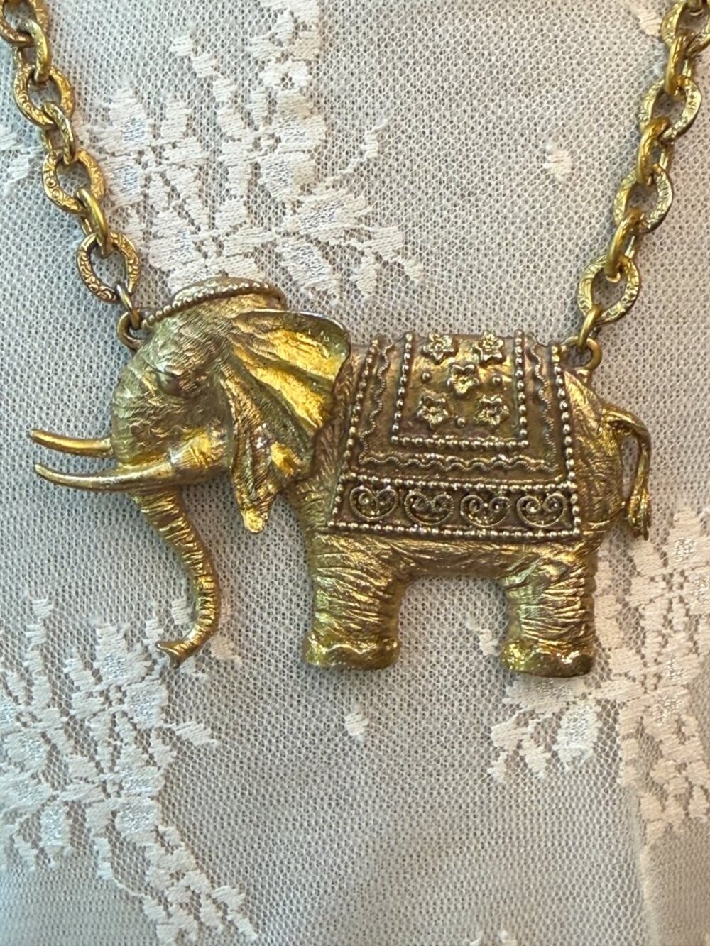 Lind-Gale Goldtone Elephant Pendant Necklace 27" Chain 3.25"x2" Statement Jewelr